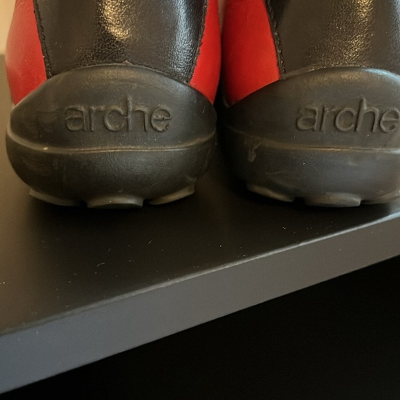 Arche red and black size 8 ballerina flats - Picture 4 of 7